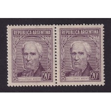 ARGENTINA 1954 GJ 1037h PAREJA DE ESTAMPILLAS NUEVAS MINT 1 CON FILIGRANA RAYA U$ 20